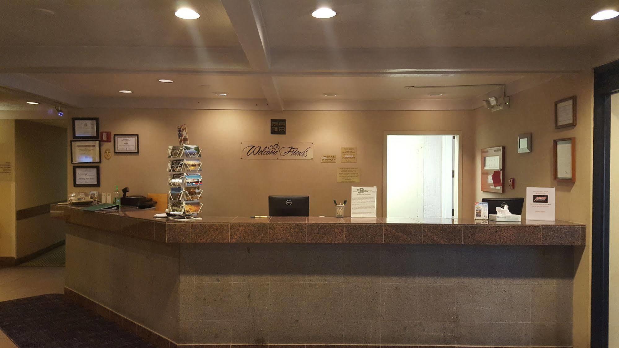 Hibbing Park Hotel Ngoại thất bức ảnh
