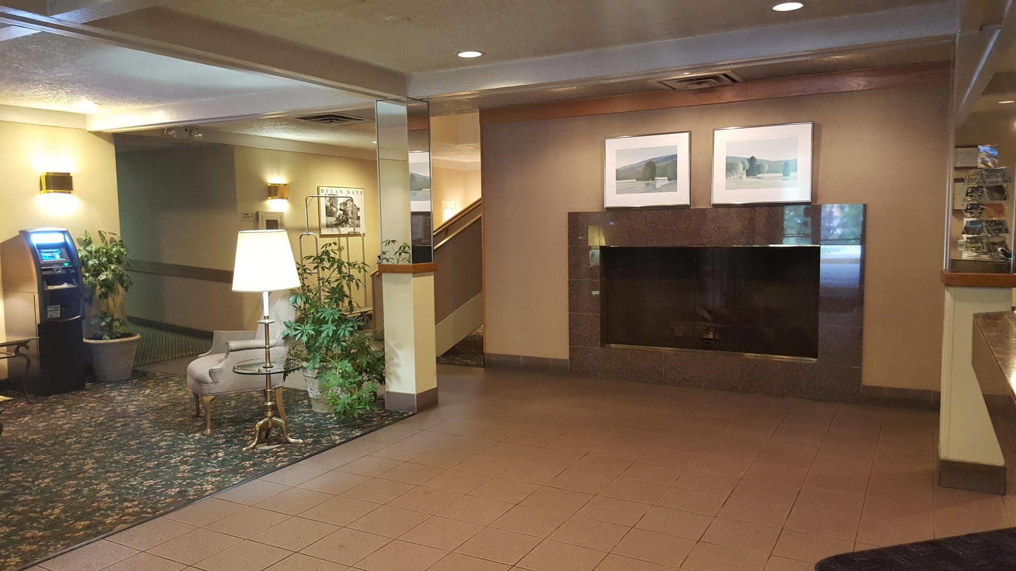 Hibbing Park Hotel Ngoại thất bức ảnh